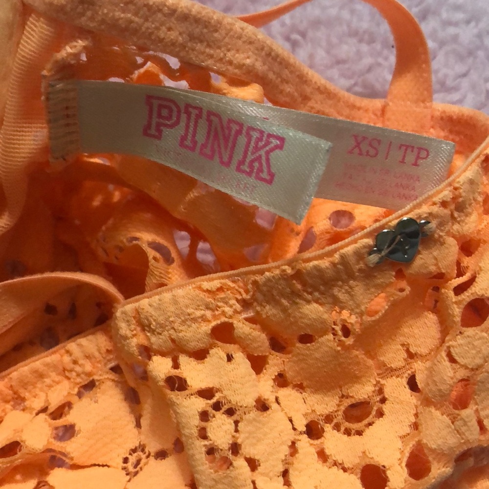 Pink bra - Picture 3 of 3